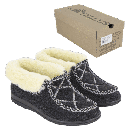 Zwarte pantoffels / Тапочки черные