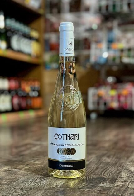 COTNARI Tamaioasa Romaneasca Demisec Half dry white wine